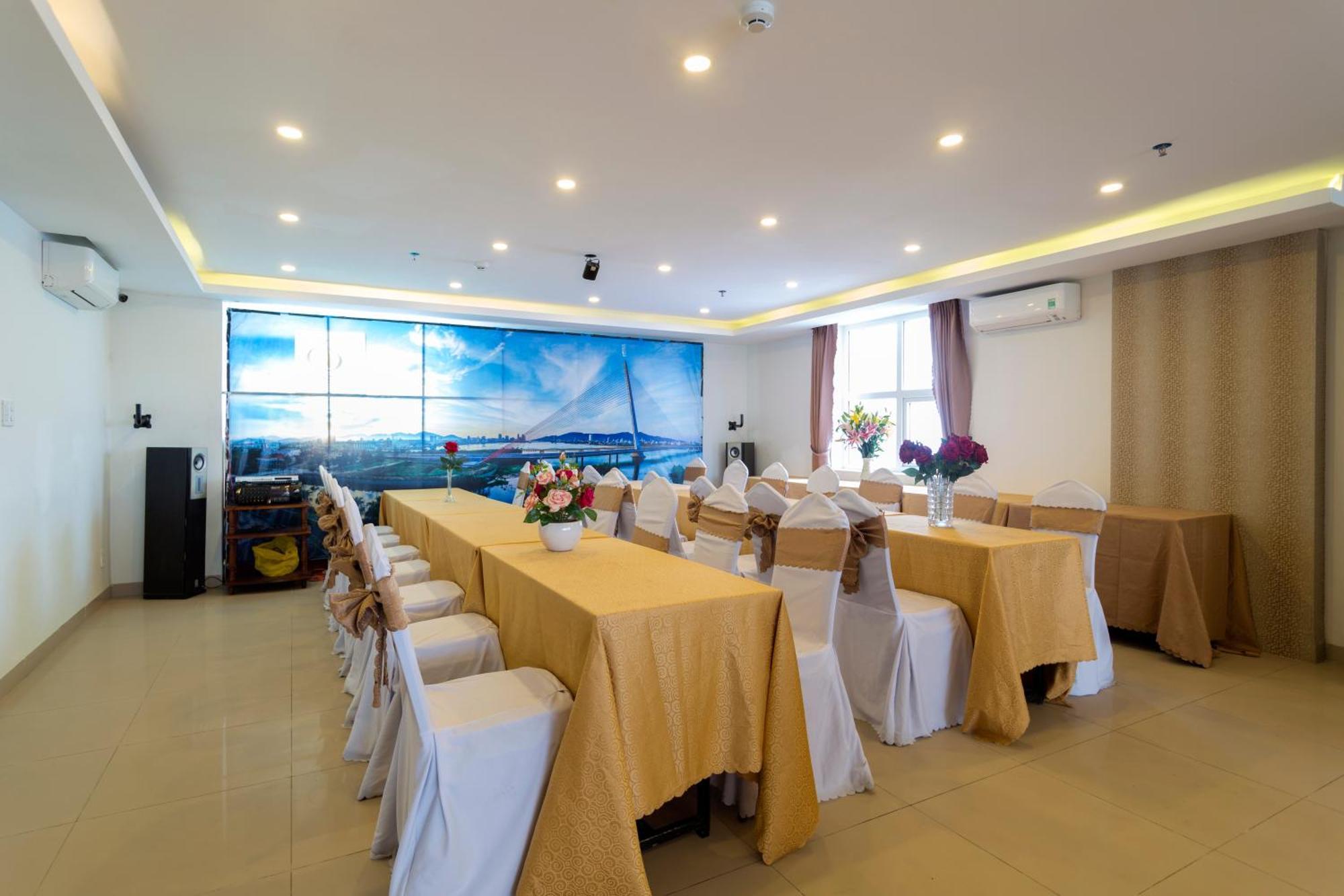Golden Light Da Nang Hotel Extérieur photo