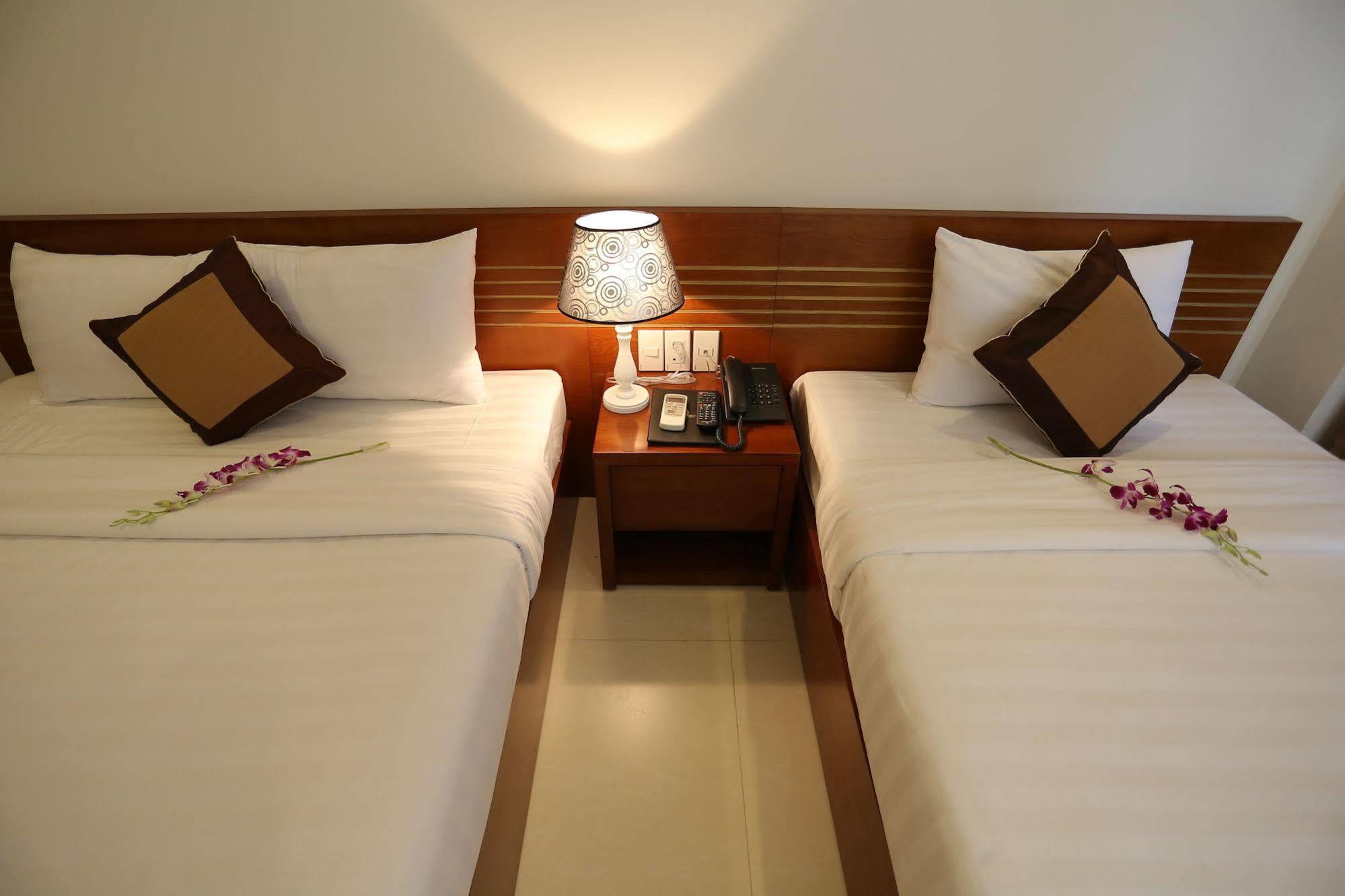 Golden Light Da Nang Hotel Extérieur photo
